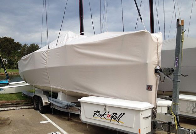 Melges 32 overall cover