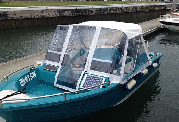 Trailer boat enclosure